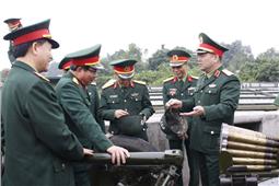 Tư lệnh Quân khu kiểm tra thực hiện nhiệm vụ huấn luyện, SSCĐ tại Lữ đoàn 382 và Lữ đoàn 210